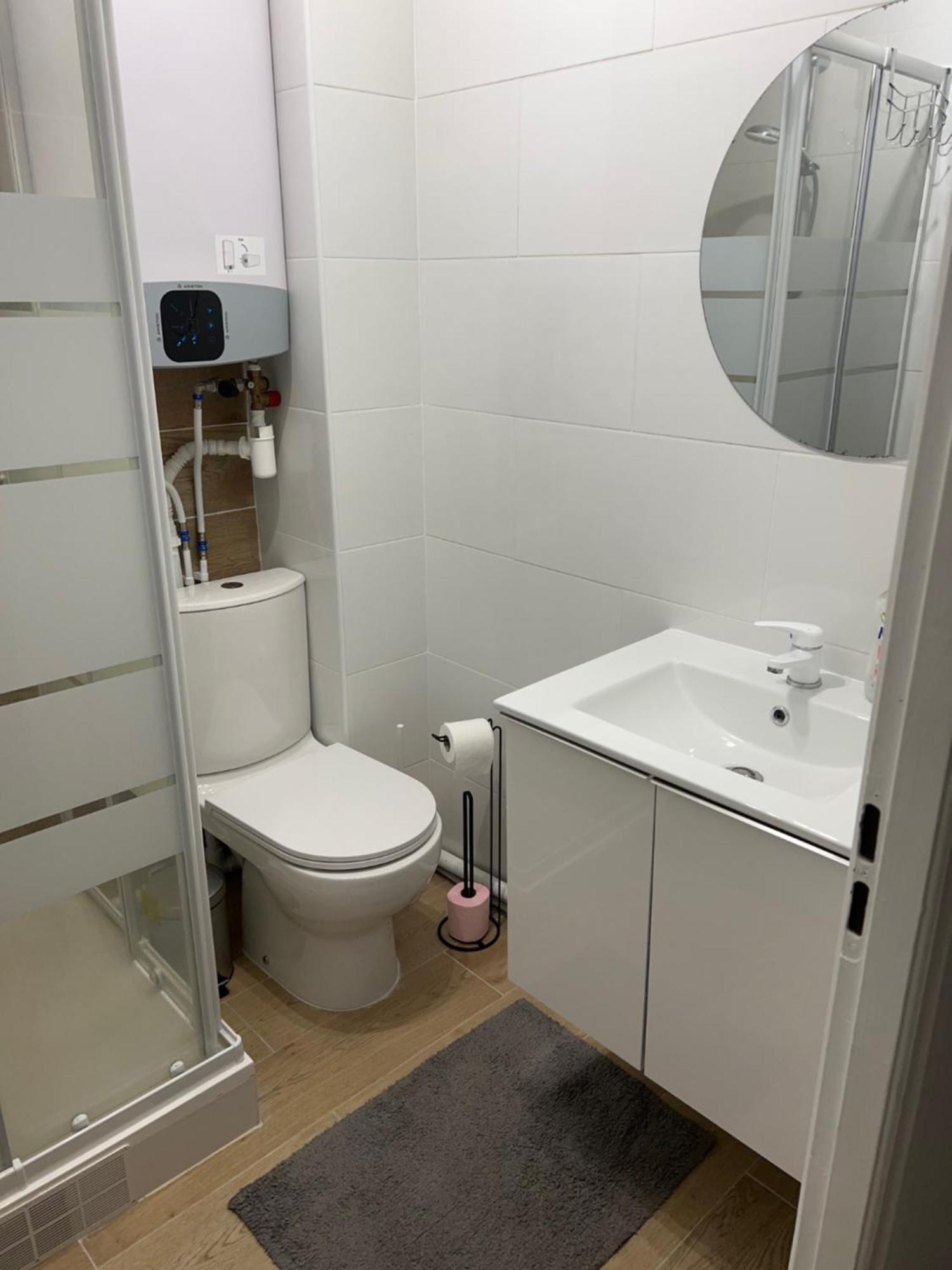 Appartement Lumineux Pres Metro Saint-Denis  Exterior foto